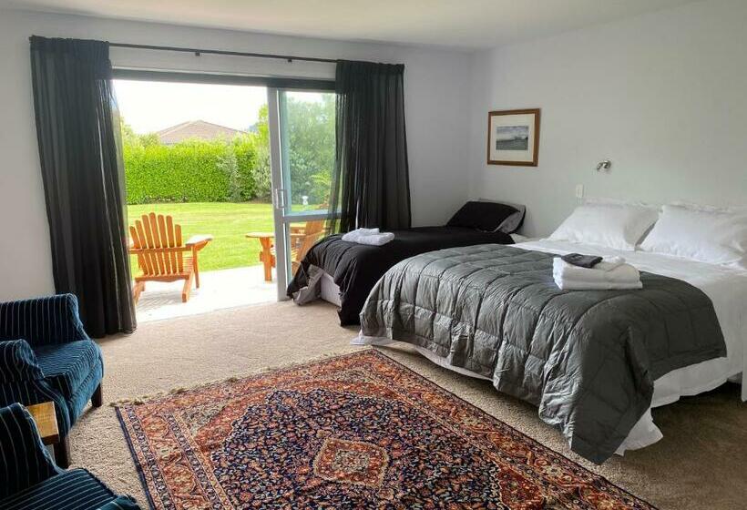 Люкс Deluxe Кровать Кинг, Fitzroy Bnb 39b Whangapoua Road