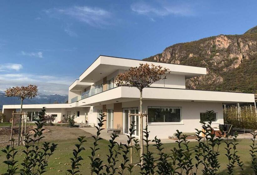 غرفة قياسية مزوَّدة بتراس, Pitla Cuna Eco Relais