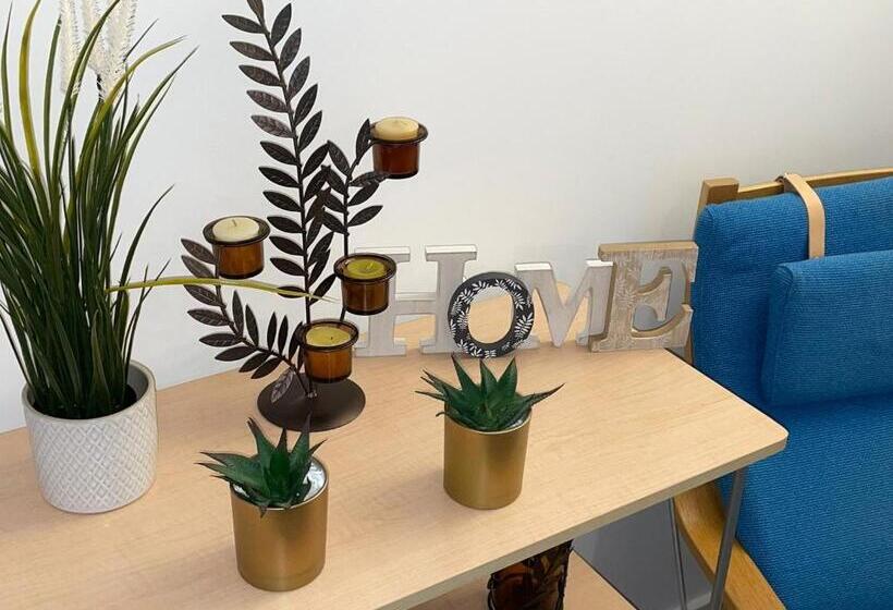 شقة غرفتين, Cosy Family Home   Coventry City Centre   Entire House