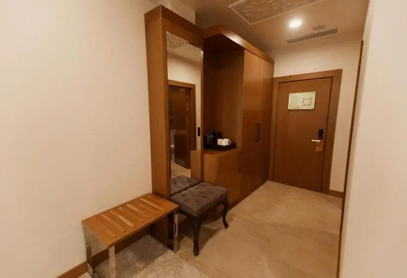 Quarto standard, Farovon Khiva