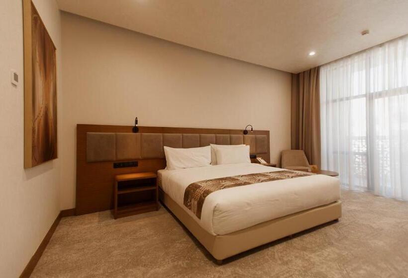 غرفة قياسية, Farovon Khiva