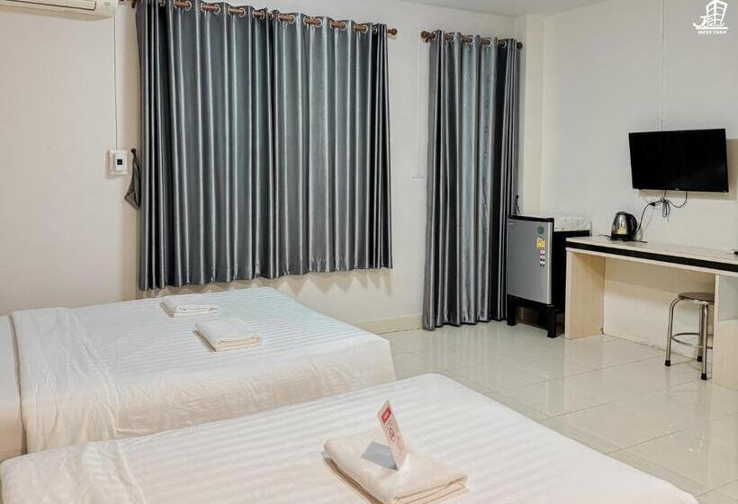 Семейный Номер, Jacky Chan