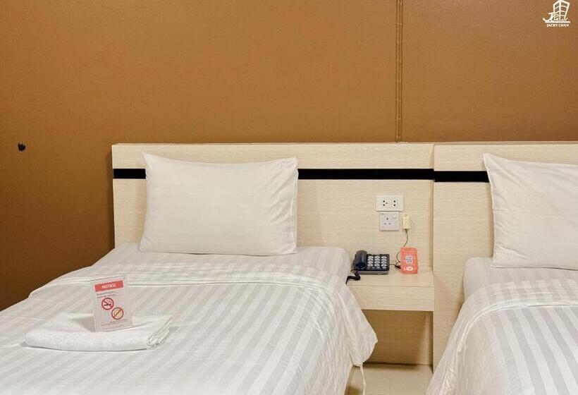 Семейный Номер, Jacky Chan