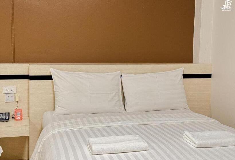 Семейный Номер, Jacky Chan