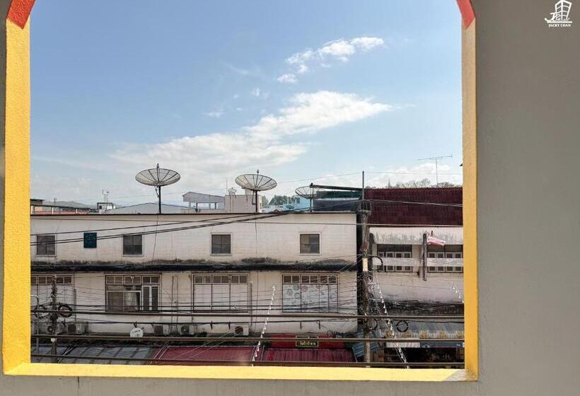 Семейный Номер, Jacky Chan