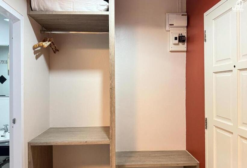 Стандартный Номер Кровать Кинг, Jacky Chan