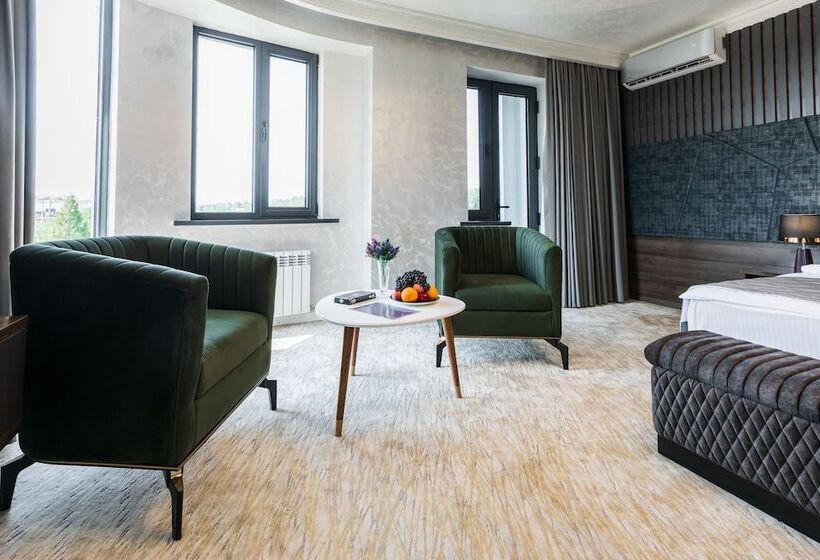 Deluxe Stúdió Szoba, Roadside By Khorrot