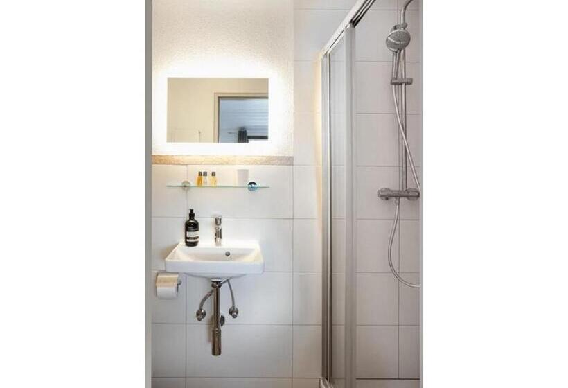 标准间, Finkenhof