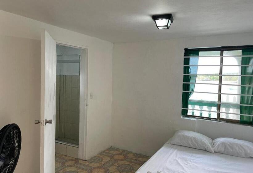 标准间, The Wave Hostel Corn Island