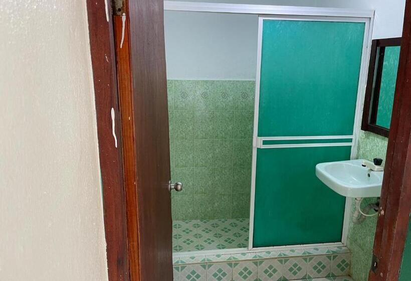 豪华房间, The Wave Hostel Corn Island