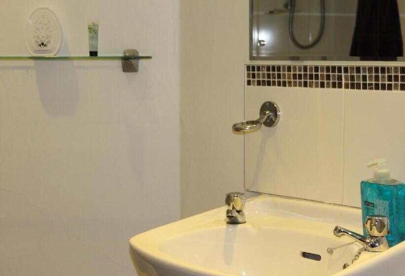 Номер Стандарт Трехместный, The Crabtree Inn