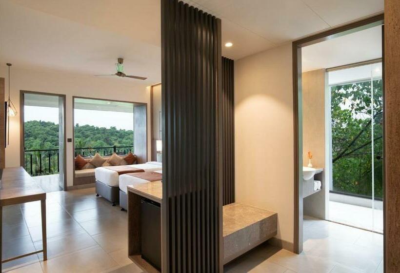 غرفة ملكية, Amoravida By 7 Apple Resorts, Goa