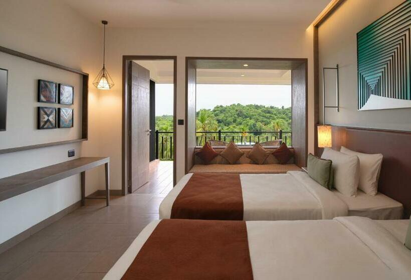 غرفة ملكية, Amoravida By 7 Apple Resorts, Goa