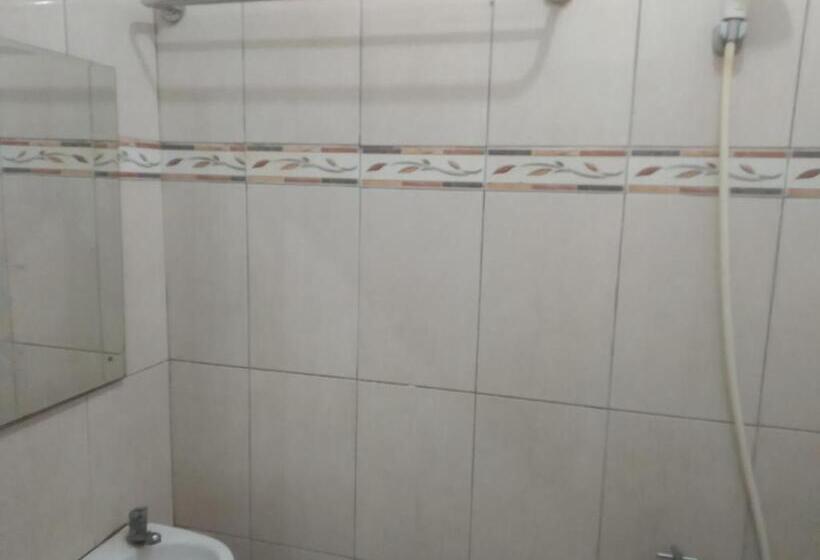اتاق استاندارد یک نفره, Modern Indekos Cilegon Syariah Near Hospital Krakatau Medika Redpartner