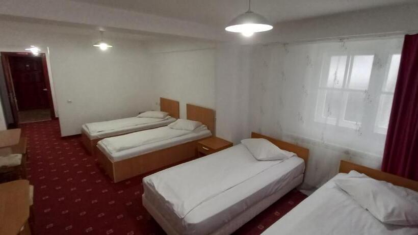 スタンダード4人部屋, Mountain Breeze