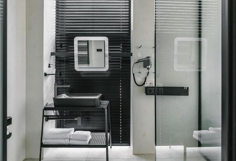 סוויטה, Ribas Rooms Lutsk