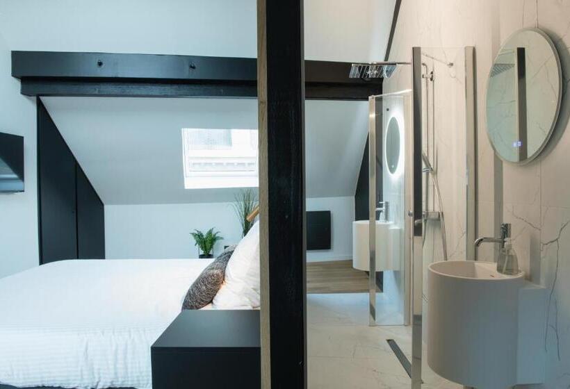带按摩浴盆的套房, James Résidence & Spa