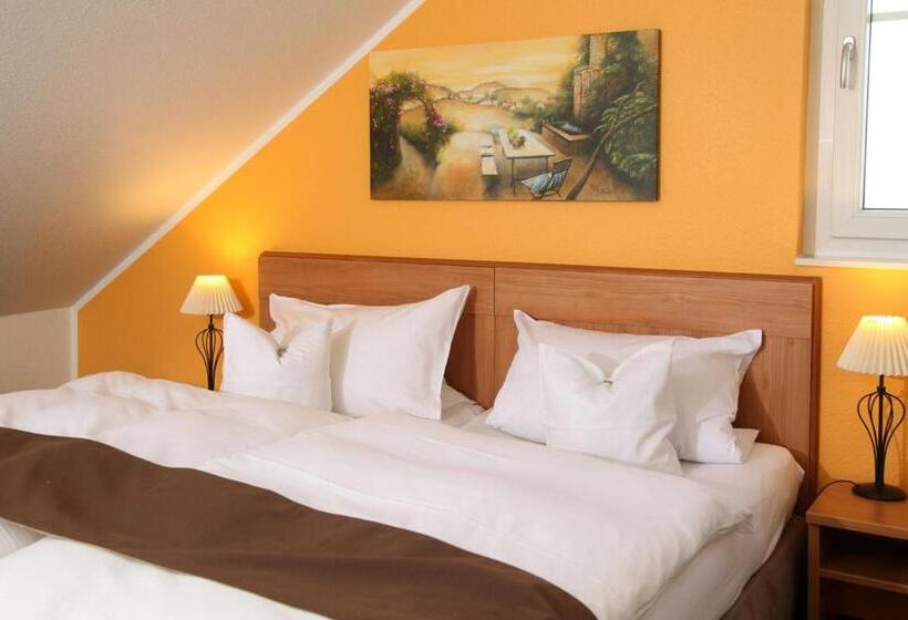 스탠다드 룸, Fürstenberg