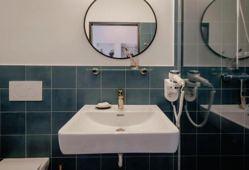 标准间带阳台, Bett & Berg Bad Ischl, Self Check In