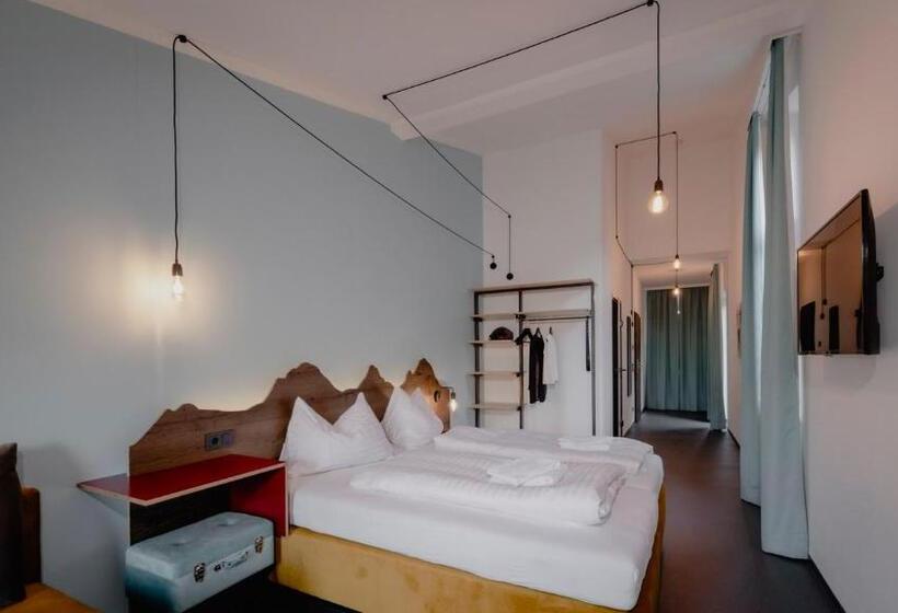 غرفة قياسية مزوَّدة بشُرفة, Bett & Berg Bad Ischl, Self Check In