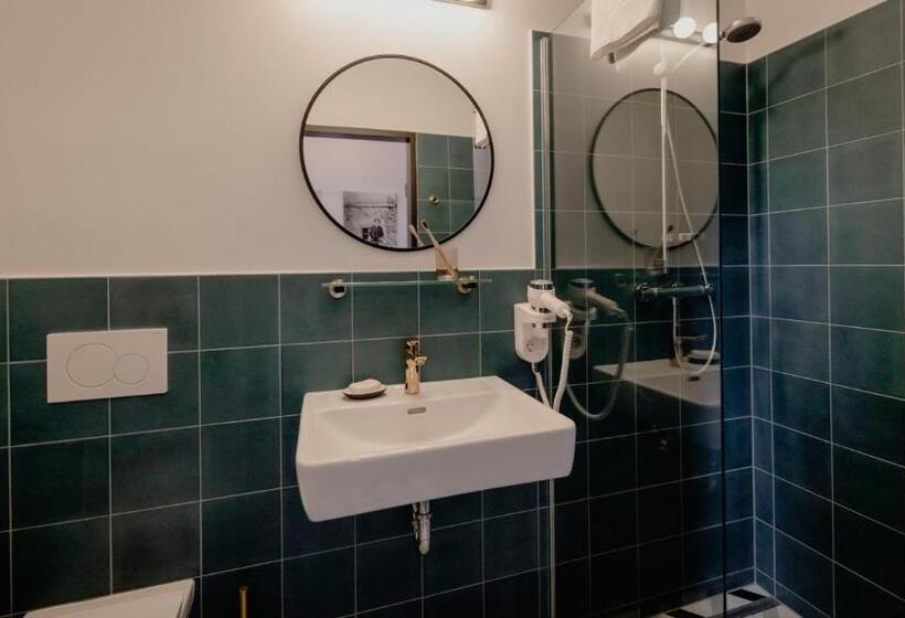 标准间带阳台, Bett & Berg Bad Ischl, Self Check In