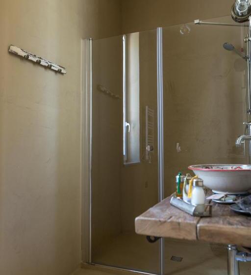 اتاق لوکس با بالکن و چشمانداز دریا, Agriturismo Belvedere 9