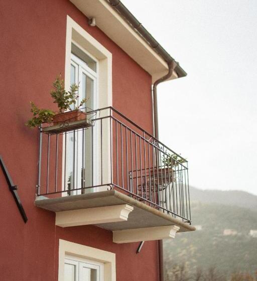 غرفة قياسية مطلّة علي البحر مزوَّدة بشُرفة, Agriturismo Belvedere 9