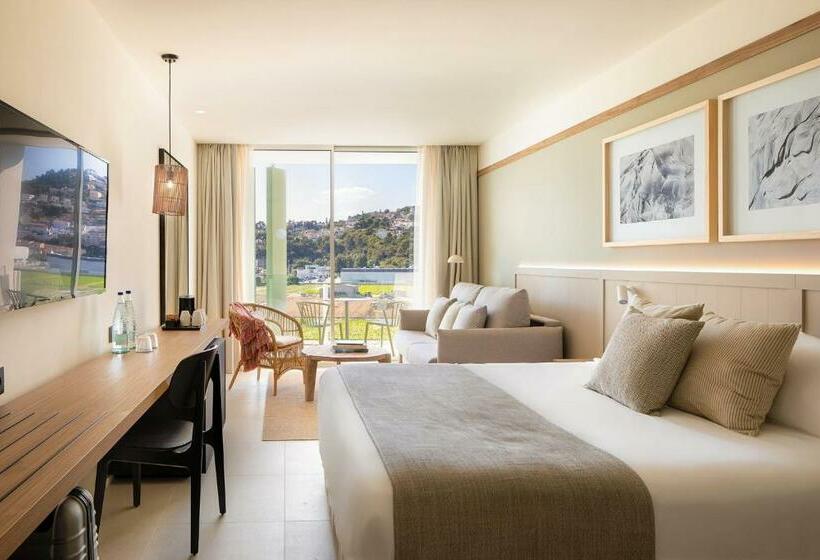 Четырехместный Номер Стандарт, Atzavara Hotel & Spa