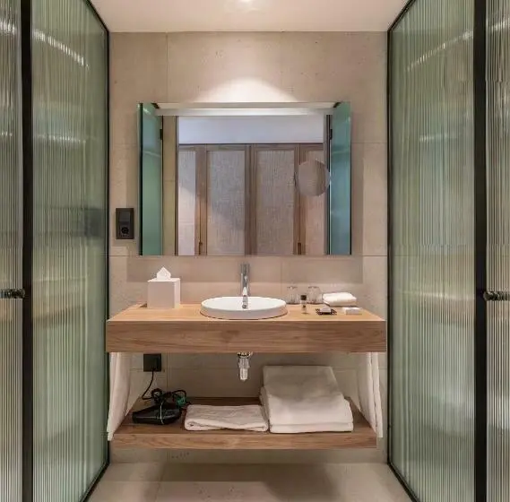 スタンダード4人部屋, Atzavara Hotel & Spa