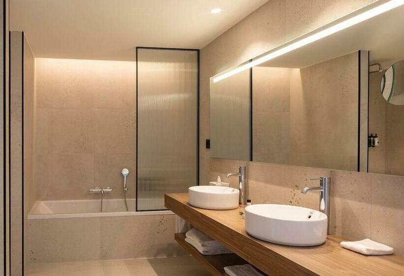 Полулюкс, Atzavara Hotel & Spa