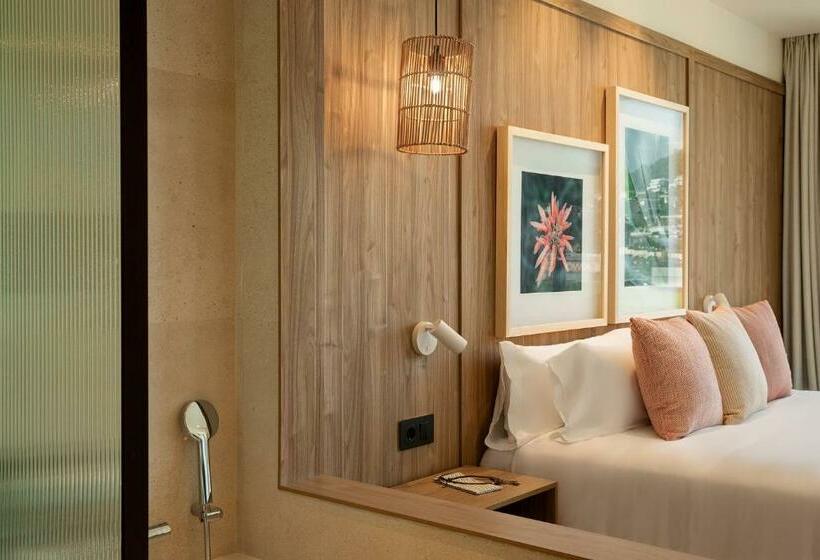 Пентхаус Люкс, Atzavara Hotel & Spa