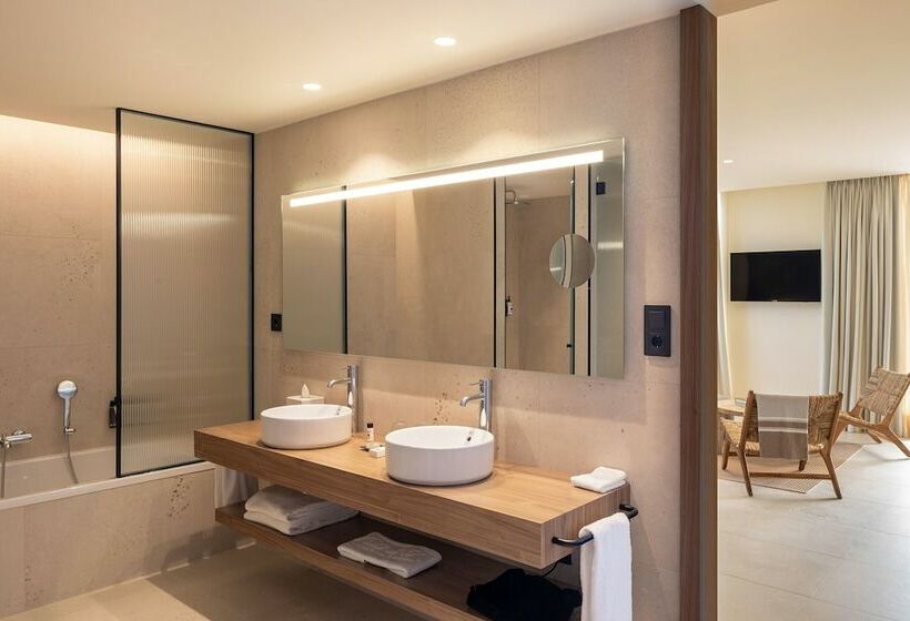 Полулюкс, Atzavara Hotel & Spa