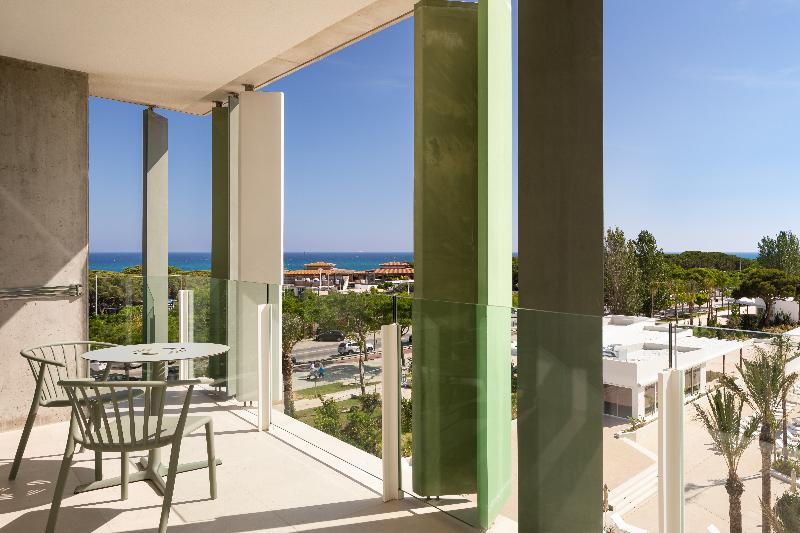 Полулюкс, Atzavara Hotel & Spa