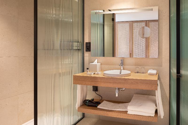 Трехместный Номер Премиум, Atzavara Hotel & Spa