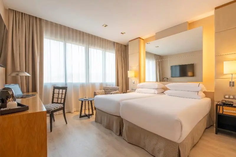 スタンダード4人部屋, Atzavara Hotel & Spa