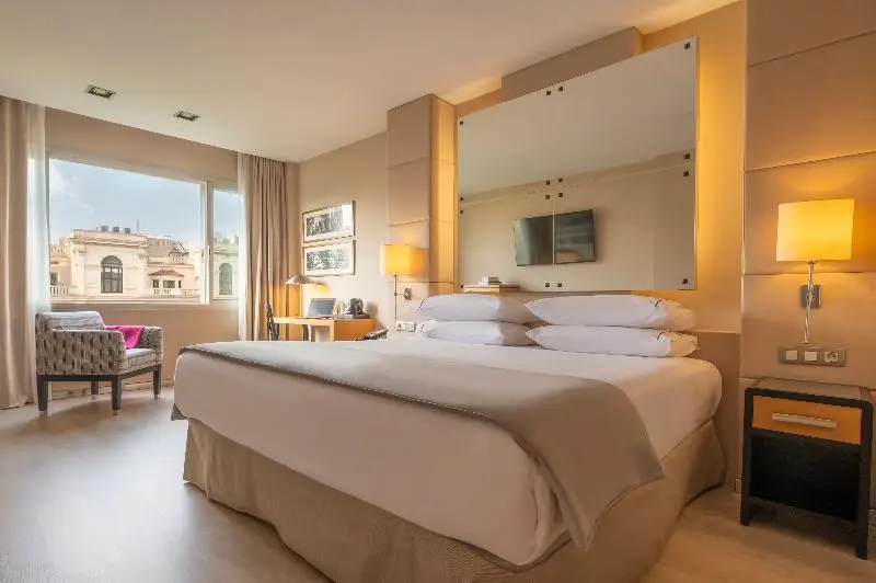 スタンダード4人部屋, Atzavara Hotel & Spa
