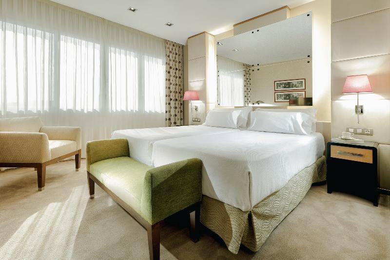 Четырехместный Номер Стандарт, Atzavara Hotel & Spa