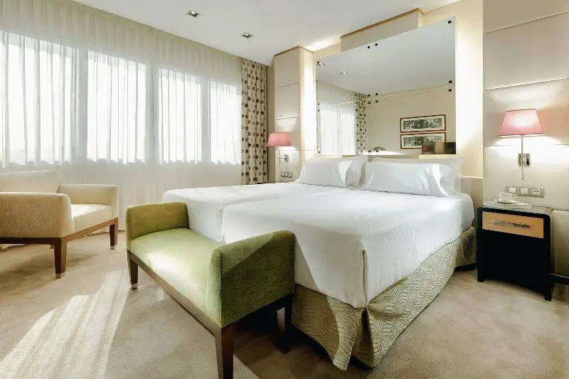 スタンダード4人部屋, Atzavara Hotel & Spa