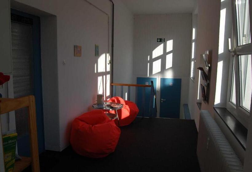 浴室共有ファミリールーム, Oberzent Hostelstyle Nur Für Aktive Touristen