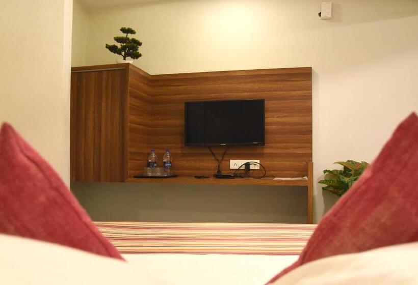 Quarto Estandar, Rajpath Inn