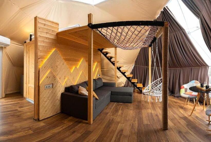 اتاق لوکس خانوادگی, Jewelberry Glamping Hotel Tbilisi