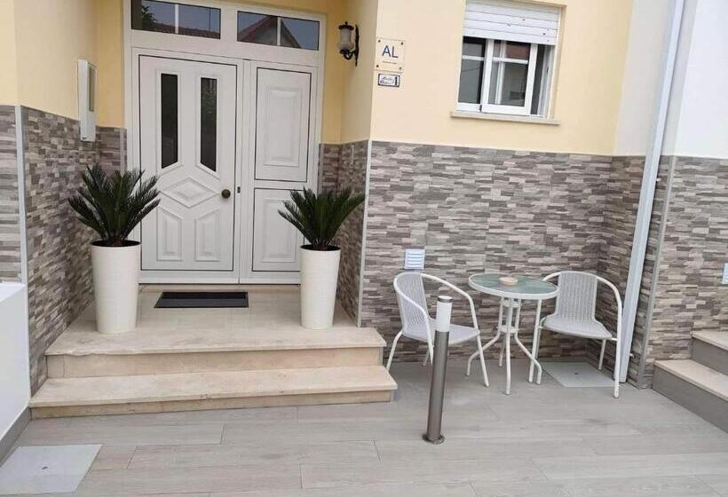 Номер Стандарт, Moradia Chicharro