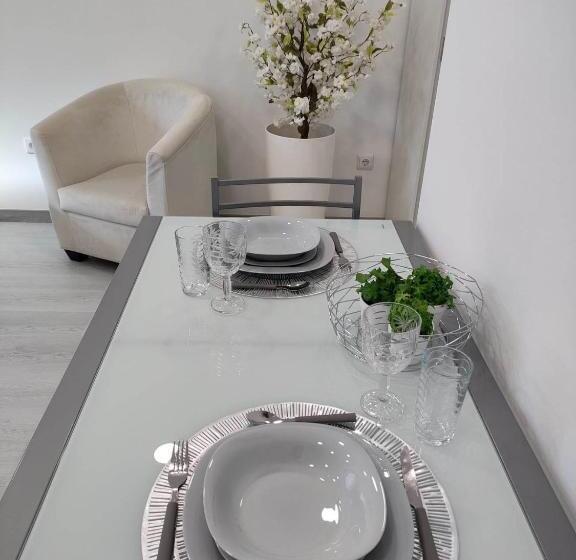 استودیوی استاندارد, Moradia Chicharro