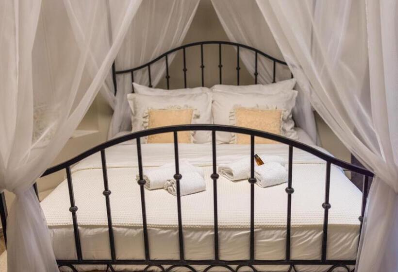 سوییت جونیور, Villa Xaxat