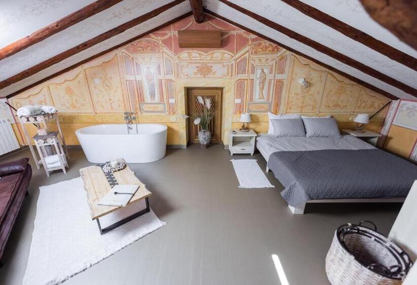 اتاق لوکس, Villa Xaxat