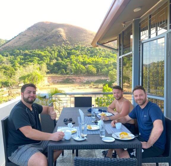 سوئیت 2 خوابه, Bella Villa Coron