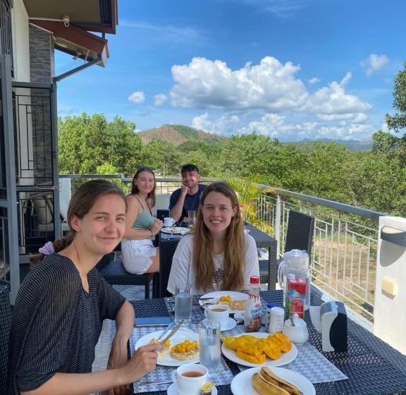 سوئیت با تخت بزرگ, Bella Villa Coron