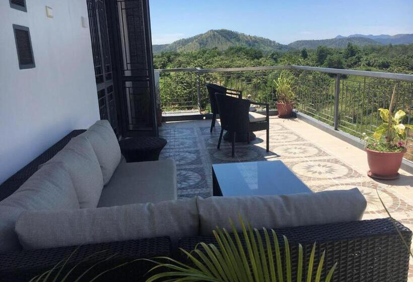 سوئیت با تخت بزرگ, Bella Villa Coron