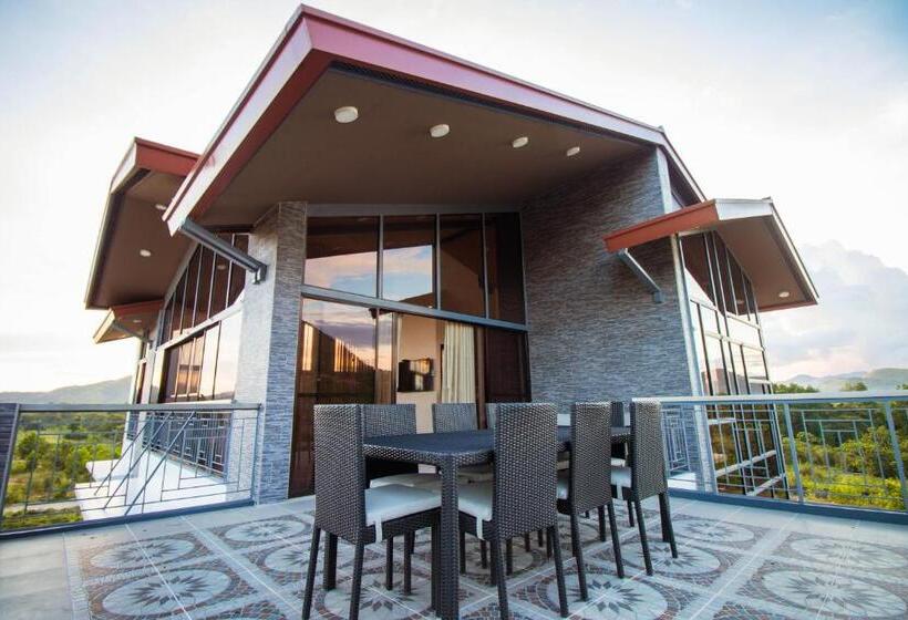 سوئیت با تخت بزرگ, Bella Villa Coron