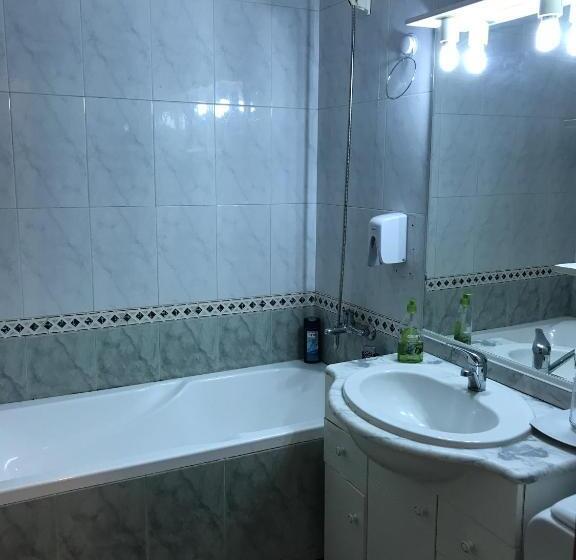 חדר סטנדרט עם מיטת קינג, Apartament In Regim Hotelier